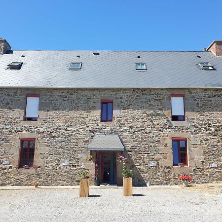 Chambres De Villee Saint-Georges-de-Gréhaigne Εξωτερικό φωτογραφία