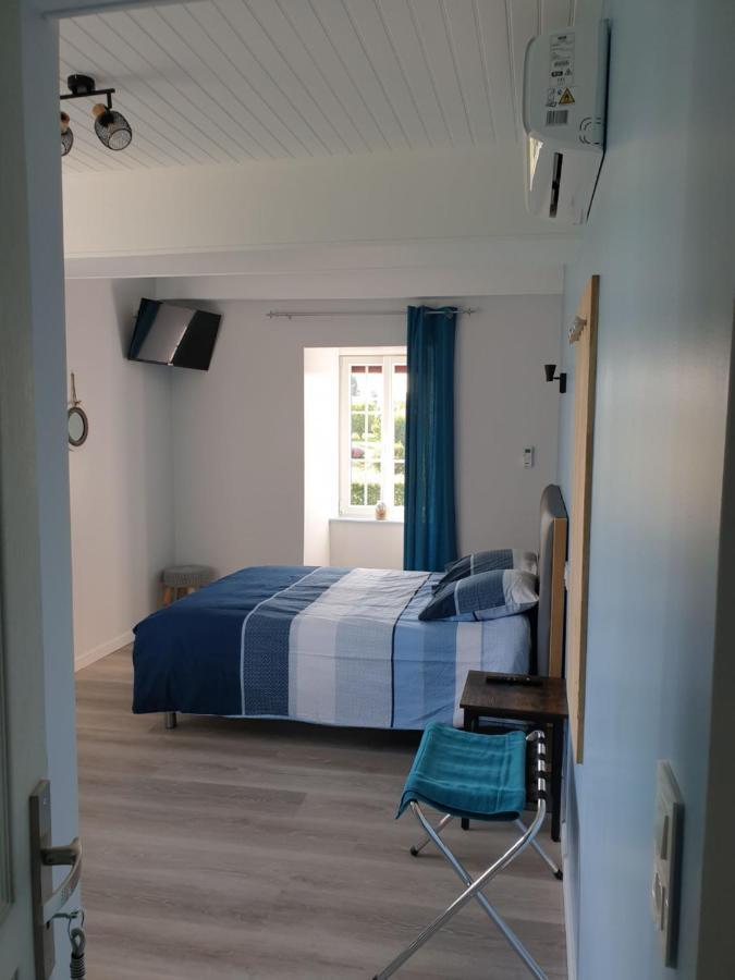 Chambres De Villee Saint-Georges-de-Gréhaigne Εξωτερικό φωτογραφία